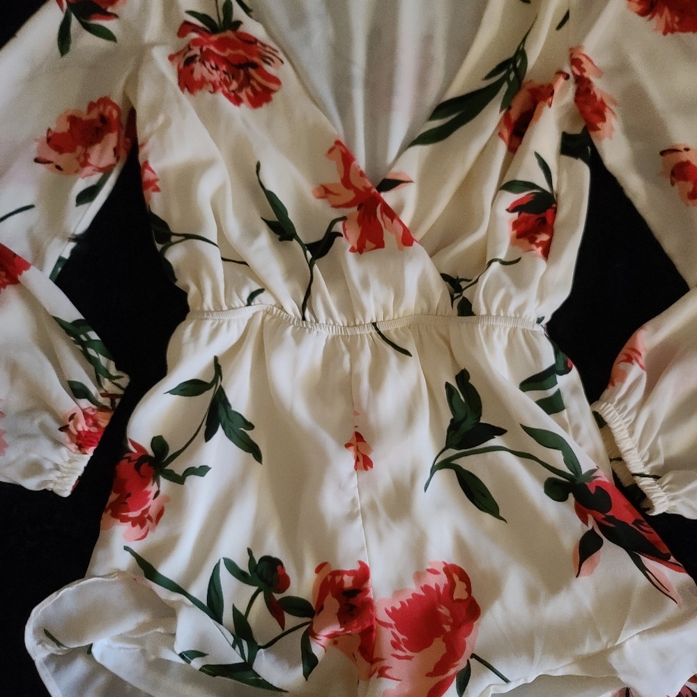 Flowered romper